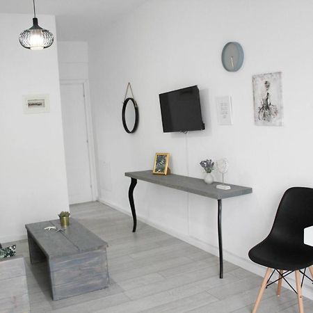 Studio 57 13 Alexandroupolis Buitenkant foto