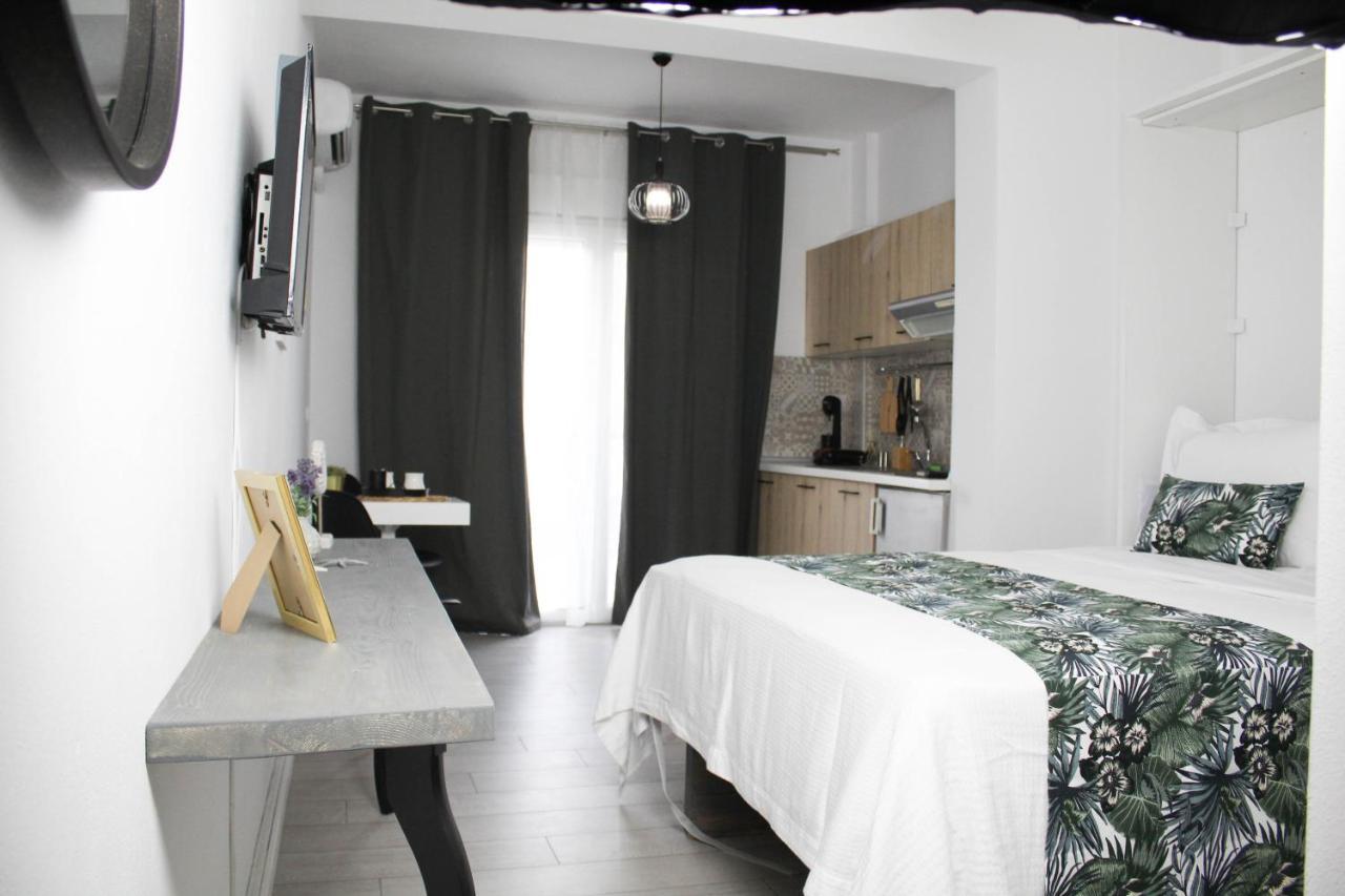 Studio 57 13 Alexandroupolis Buitenkant foto