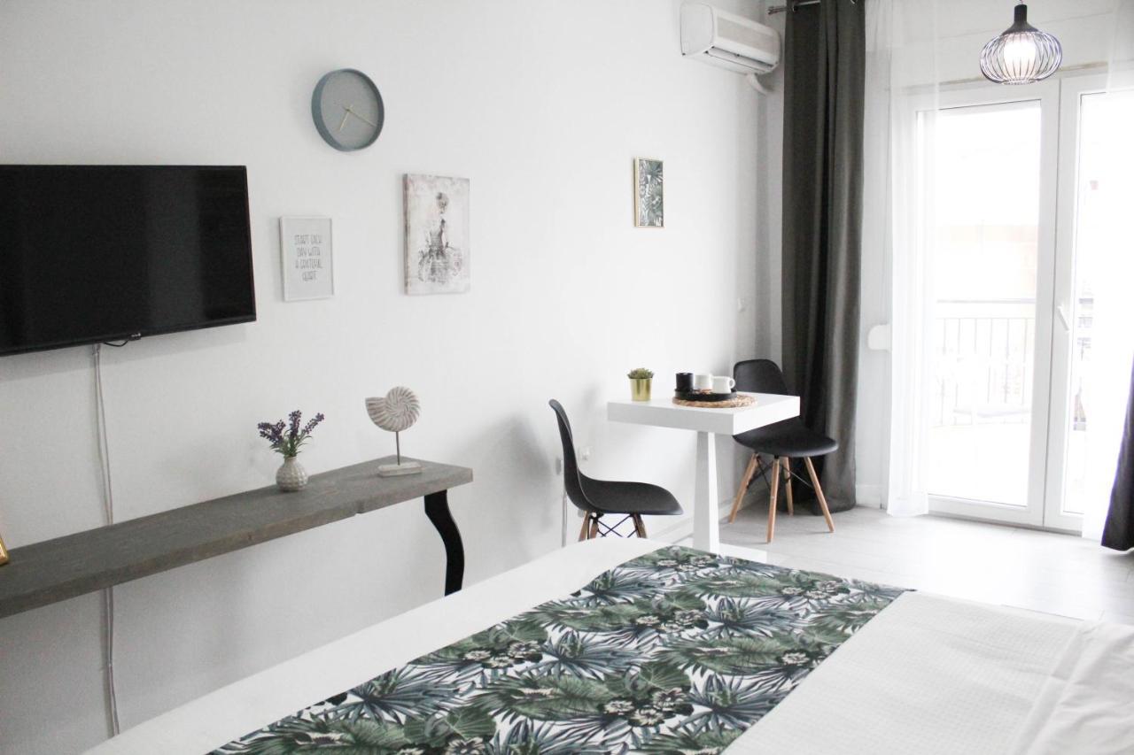 Studio 57 13 Alexandroupolis Buitenkant foto